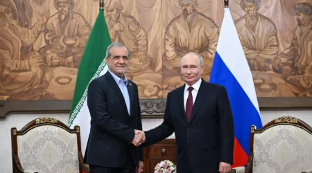 ira e russia reforcam parceria em meio a tensao no oriente medio