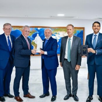 lula se reune com pastores do brasil e dos eua em encontro com grupo que apoia sua reeleicao