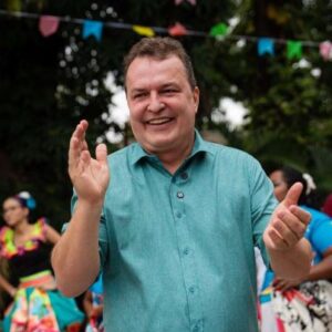 max e homenageado por grupos de siriri e reforca compromisso com a cultura de mato grosso