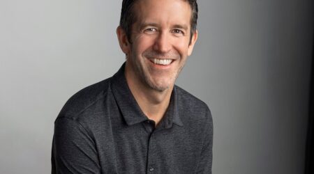 quem e john ternus o novo ceo da apple