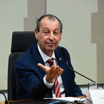 relator rejeita todas as 36 emendas a pec que acaba com a escala 61
