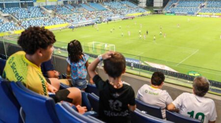 camarote dos autistas tera acesso gratuito para jogo entre cuiaba e avai na arena pantanal