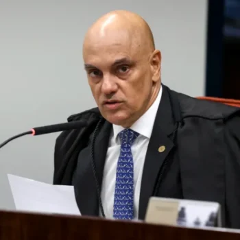 moraes determina divulgacao de dados protegidos por sigilo de fonte apos alerta da pf