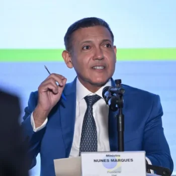 nunes marques deve deixar pedido de liberdade de bolsonaro para depois das eleicoes