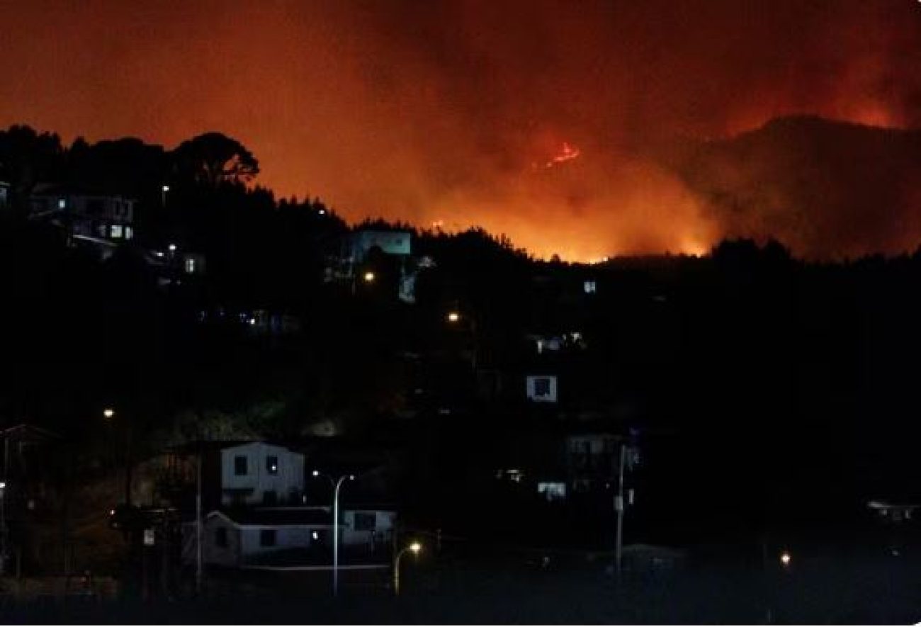 alem-do-numero-de-mortos-o-ministro-da-seguranca-luis-cordero-informou-que-mais-de-50-000-pessoas-foram-evacuadas-nas-regioes-de-nuble-e-biobio-cerca-de-500-km-ao-sul-de-santiago--siga